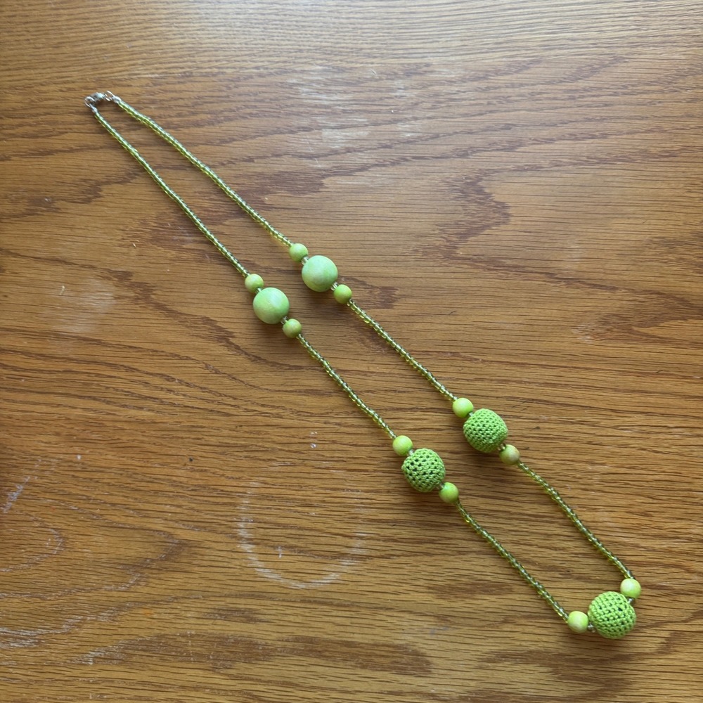 Handmade Vintage Green‎ Crocheted Bead Necklace Lobster Clasp